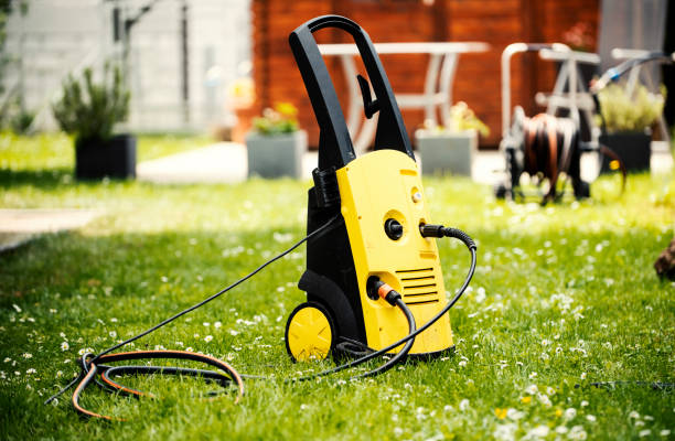 Animal Enclosure Cleaning in Morris, MN
